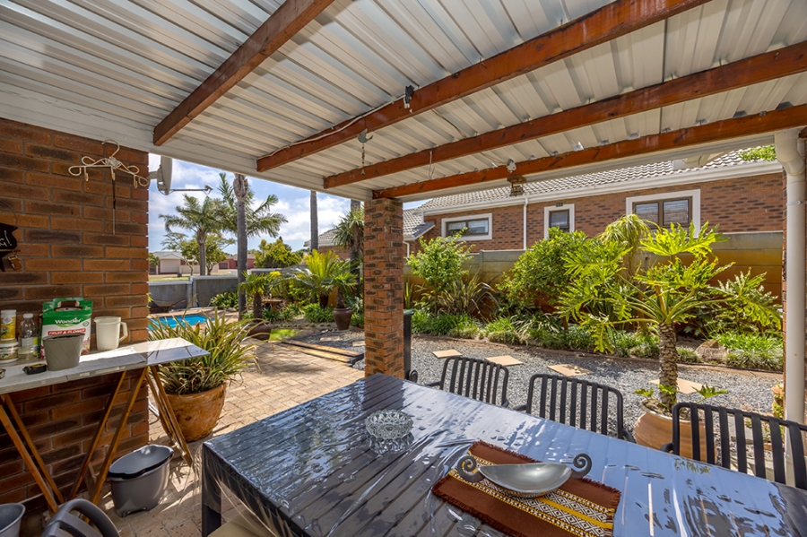 3 Bedroom Property for Sale in Kleinbosch Western Cape